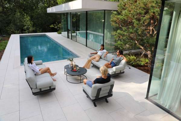 Ultimate Guide to Poolside Furniture