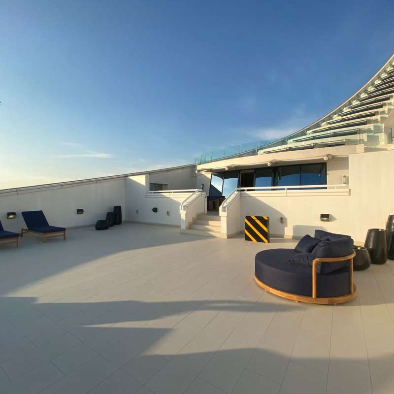 Jumeirah Beach Hotel - Jumeirah, Dubai