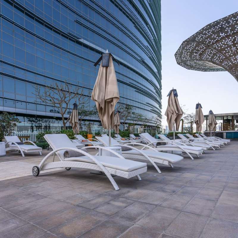 Rosewood Hotel - Glo Pool Bar - Abu Dhabi